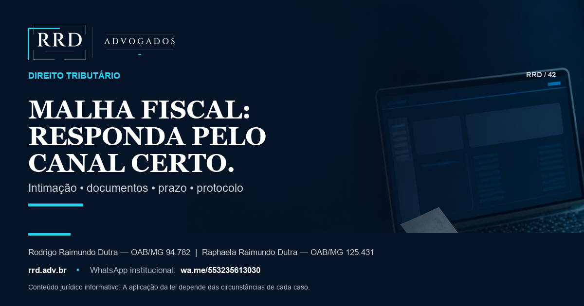 Documentos fiscais e recibos digitais sendo organizados para resposta oficial.